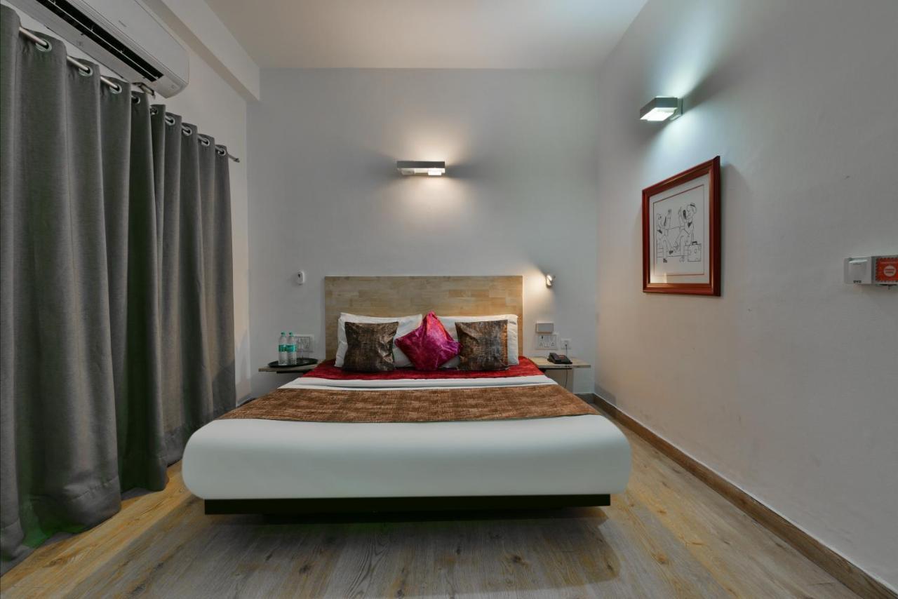 Divine Inn Couple Friendly Hotel Near Sector 51 Metro Station Noida Ngoại thất bức ảnh